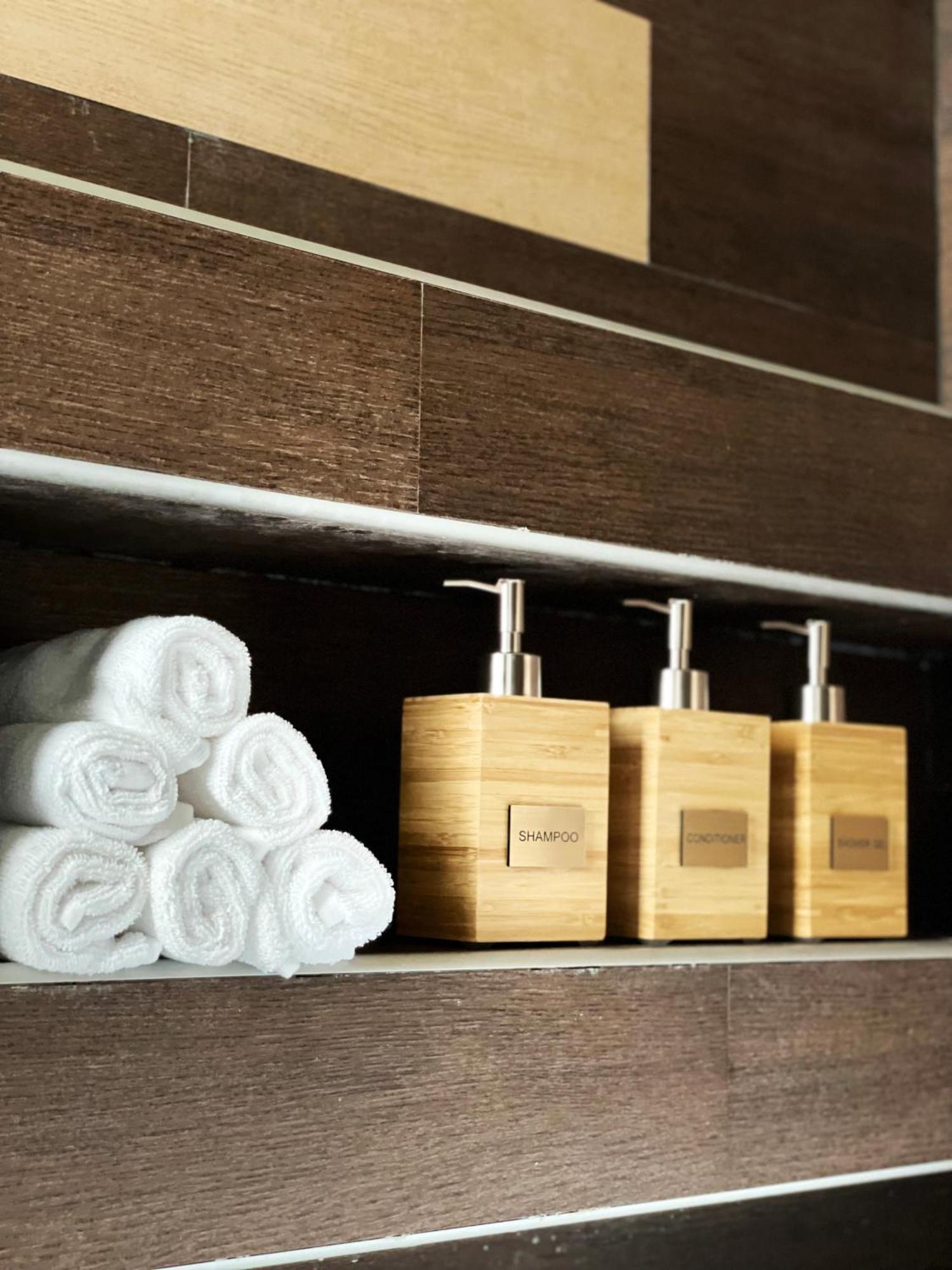 Apartamento Deluxe Cosmopolitan Budapest, With Private Parking